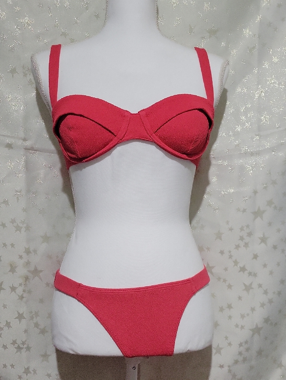 Vix Paula Hermanny Women's Bikini Top S And Bikini Bottoms M Red Set